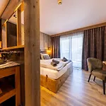 Herz3 Bar Restaurant Trattoria 3* 홀레르스바흐 임 핀츠가우