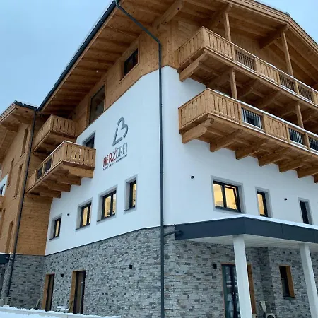 Hotell Herz3 Bar Restaurant Trattoria 3*