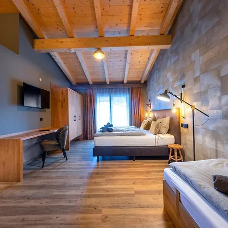 Herz3 Bar Restaurant Trattoria Hollersbach im Pinzgau